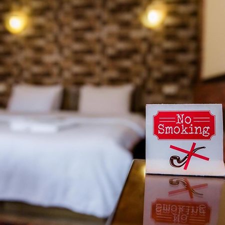 Metekhi'S Galavani Hotel Tbilisi Ngoại thất bức ảnh