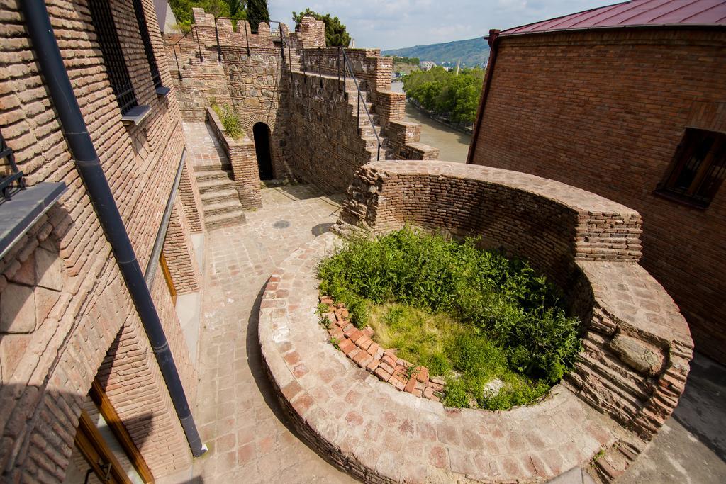 Metekhi'S Galavani Hotel Tbilisi Ngoại thất bức ảnh