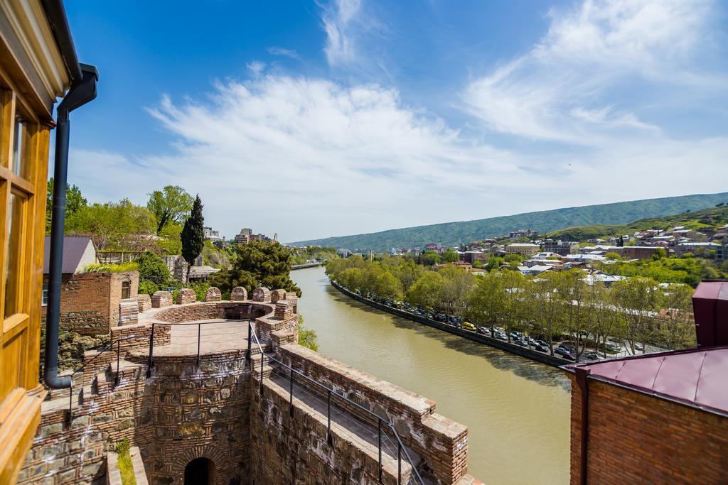 Metekhi'S Galavani Hotel Tbilisi Ngoại thất bức ảnh