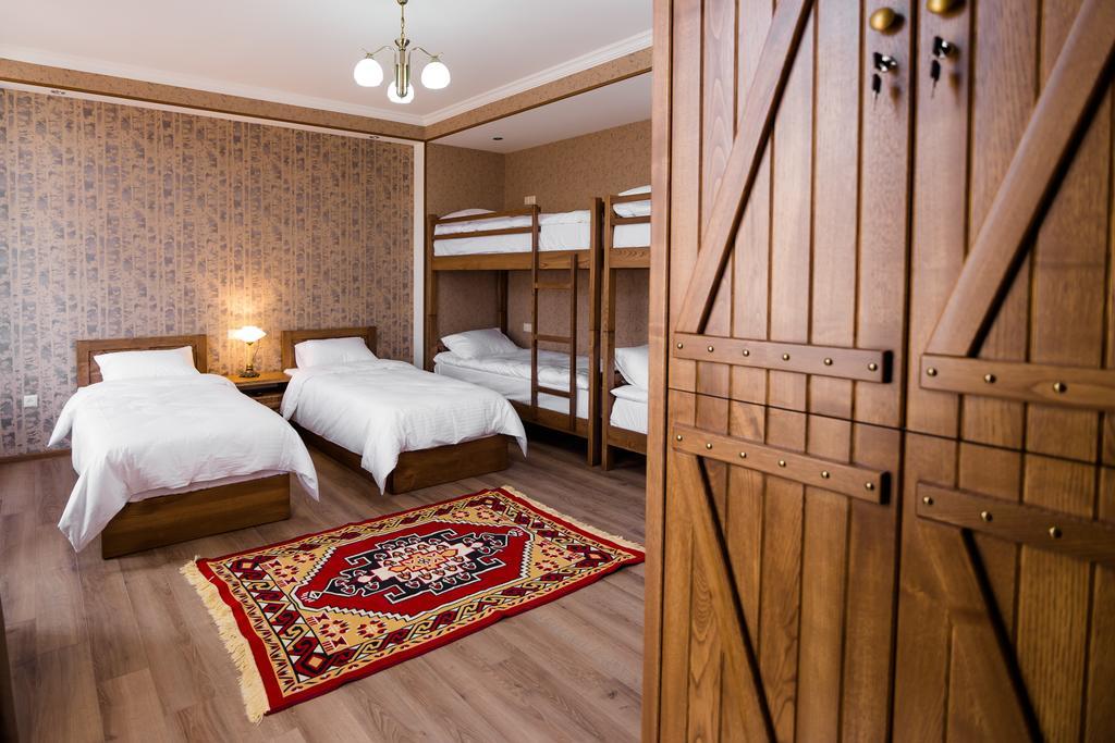Metekhi'S Galavani Hotel Tbilisi Phòng bức ảnh