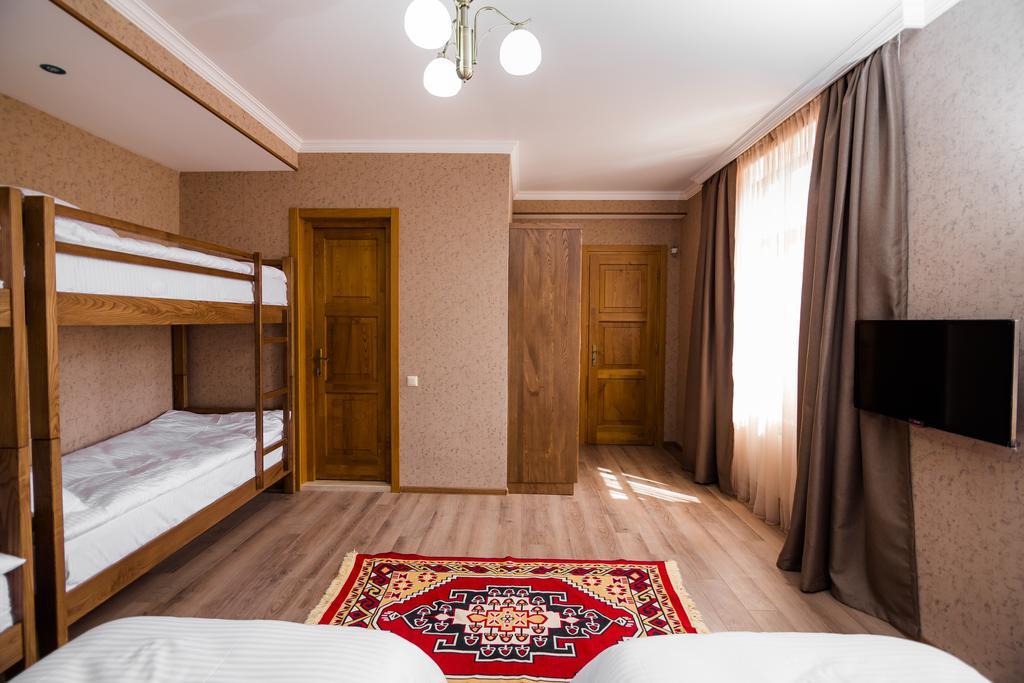 Metekhi'S Galavani Hotel Tbilisi Ngoại thất bức ảnh
