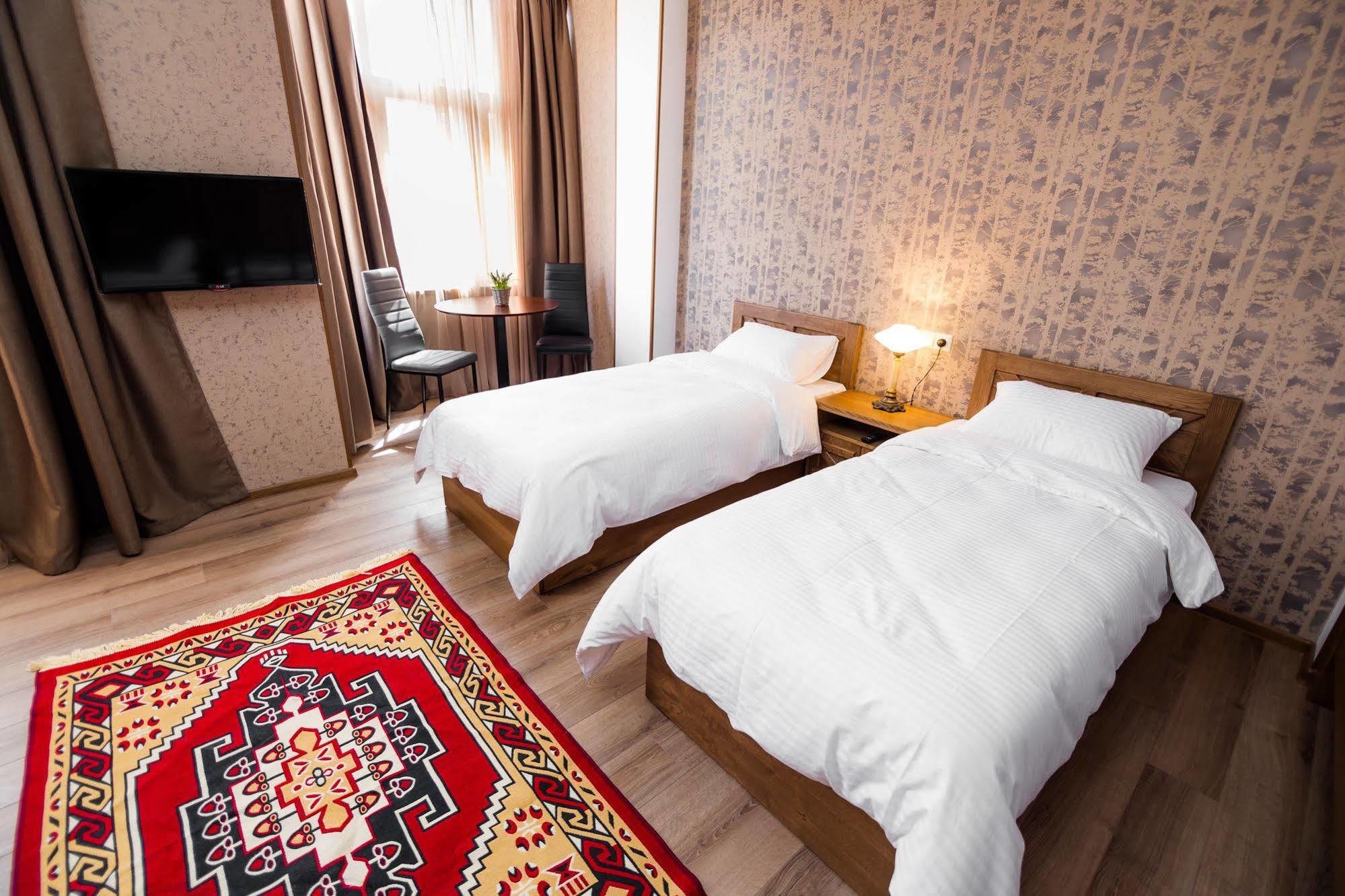 Metekhi'S Galavani Hotel Tbilisi Ngoại thất bức ảnh