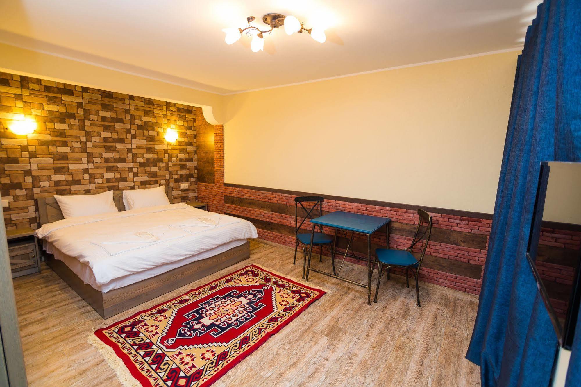 Metekhi'S Galavani Hotel Tbilisi Ngoại thất bức ảnh